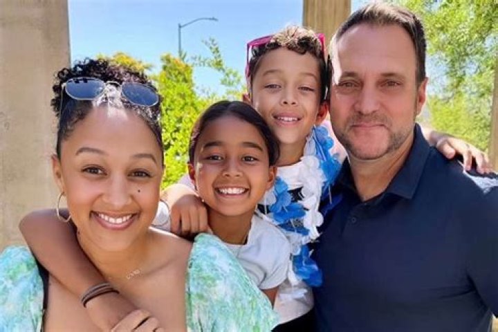 
Actress Tamera Mowry Husband Adam Housley And Family Story 