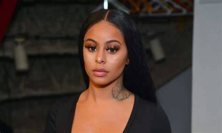 
@alexisskyy_ – Alexis Skyy Height, Weight, Net Worth, Age, Birthday, Wikipedia, Who, Nationality, Biography 
