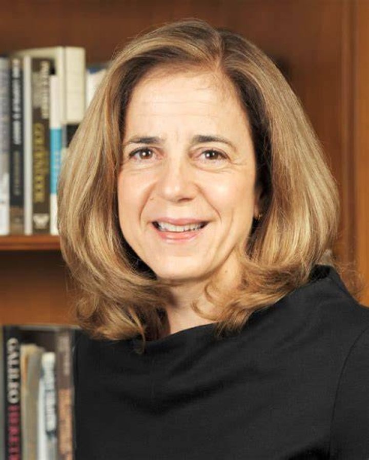 Anne Gust Bio, Wiki, Net Worth, Husband, Age, Career, Height and Parents