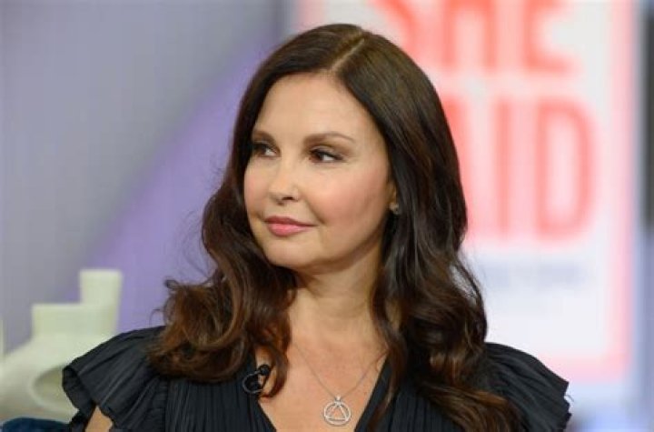 
Ashley Judd Says She Was Made To Feel Like A “Suspect” After Her Late Mother Naomi Judd’s Suicide 