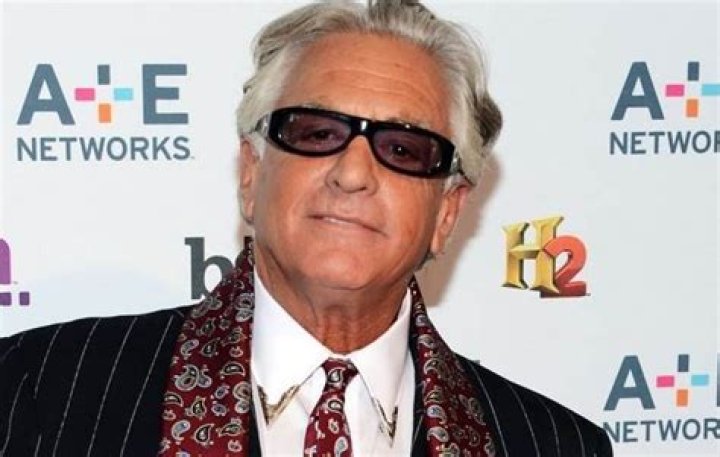 Barry Weiss Age, Biography, Net Worth, Cars, Wife