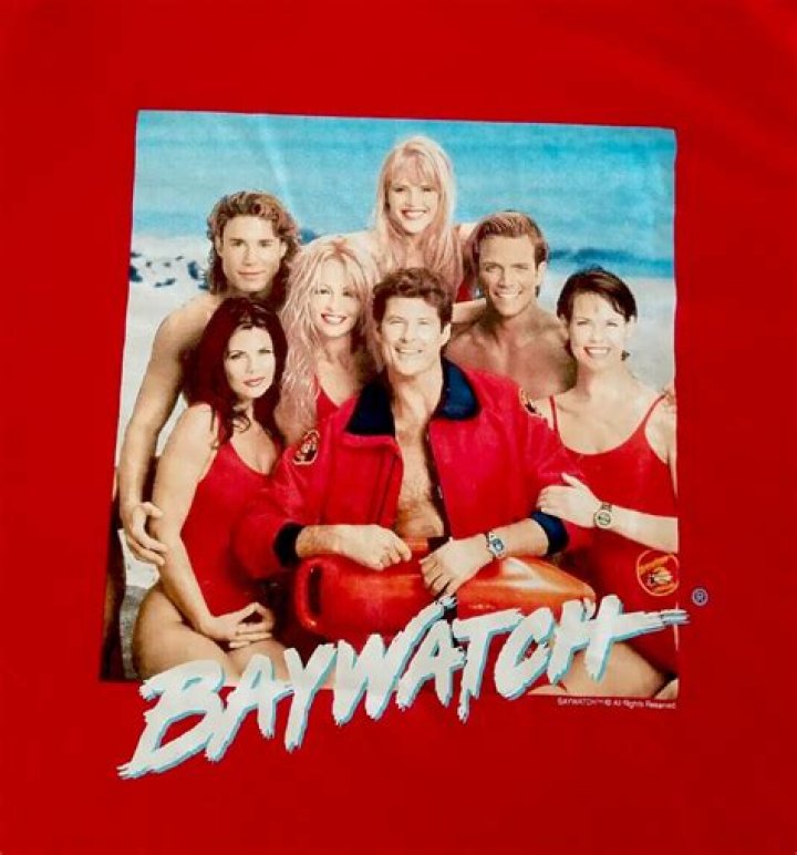 
Baywatch TV Show Revival Talks Killed By 2017 Movie Reboot 