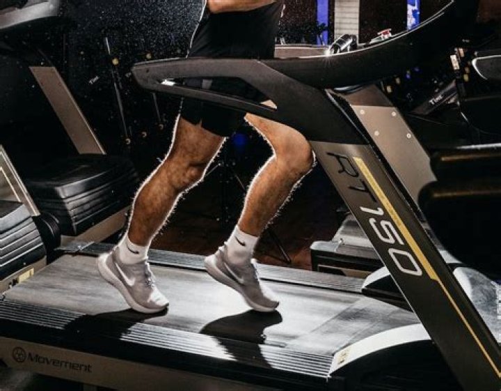 Can i use wd40 on treadmill belt