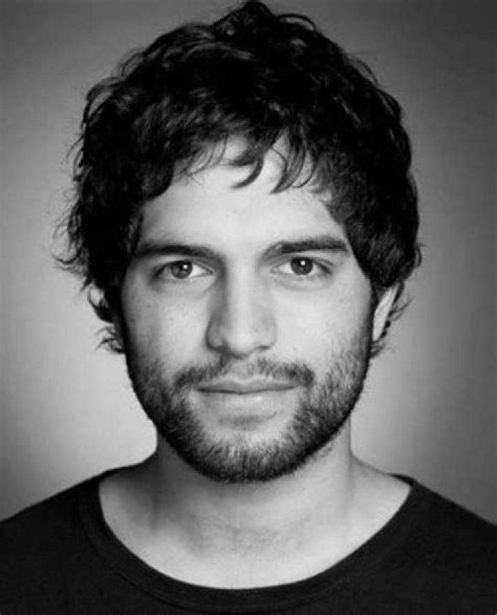 Charlie De Melo Height, Weight, Net Worth, Age, Birthday, Wikipedia, Who, Nationality, Biography