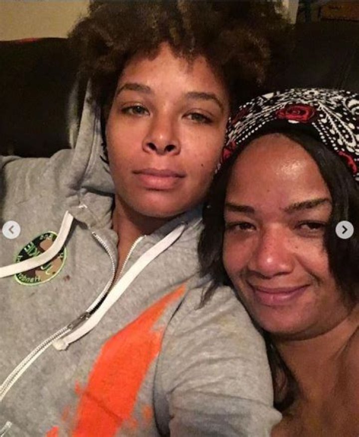 
Chaunte Wayans Have Funniest Parents And Siblings 