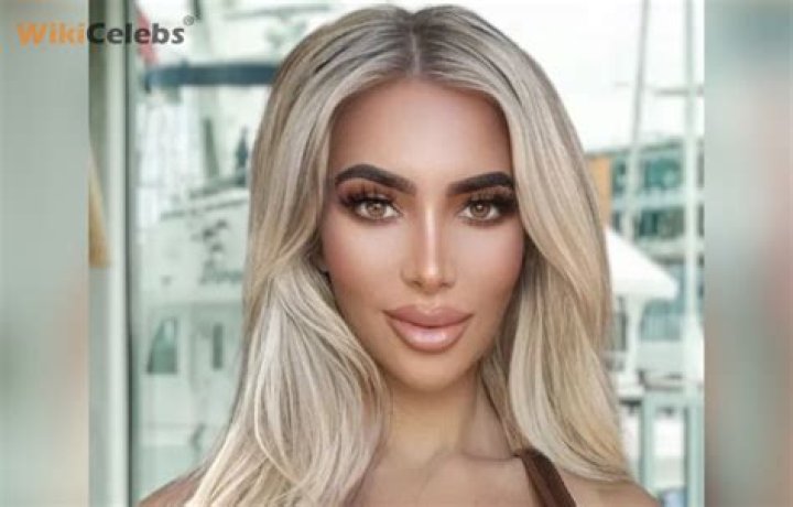 Christina Ashten Gourkani Height, Weight, Net Worth, Age, Birthday, Wikipedia, Who, Instagram, Biography