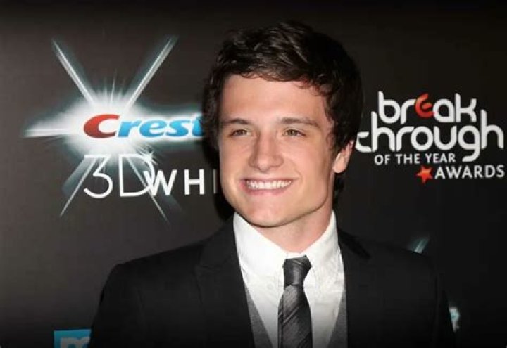 
Connor Hutcherson Height, Weight, Net Worth, Age, Birthday, Wikipedia, Who, Nationality, Biography 