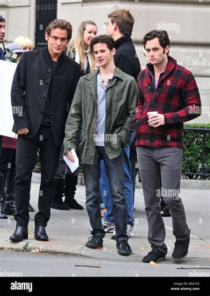 Connor Paolo Height: How tall is Connor Paolo?