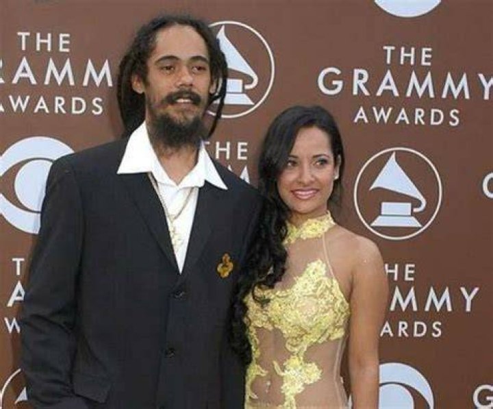 Damian Marley: Wife, net worth, tattoos, smoking & body facts