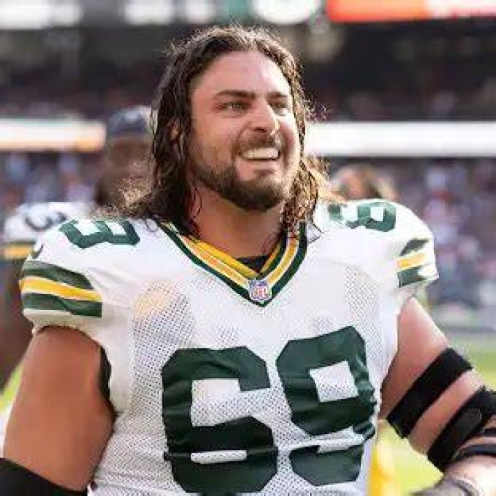 David Bakhtiari Contract, Salary, Net Worth, Wedding, College, Height, Weight, Age, Injury Update
