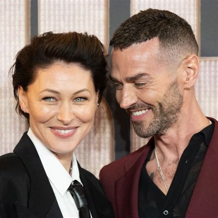 Did Emma Willis Have A Plastic Surgery? Face – Husband Matt Willis And Net Worth
