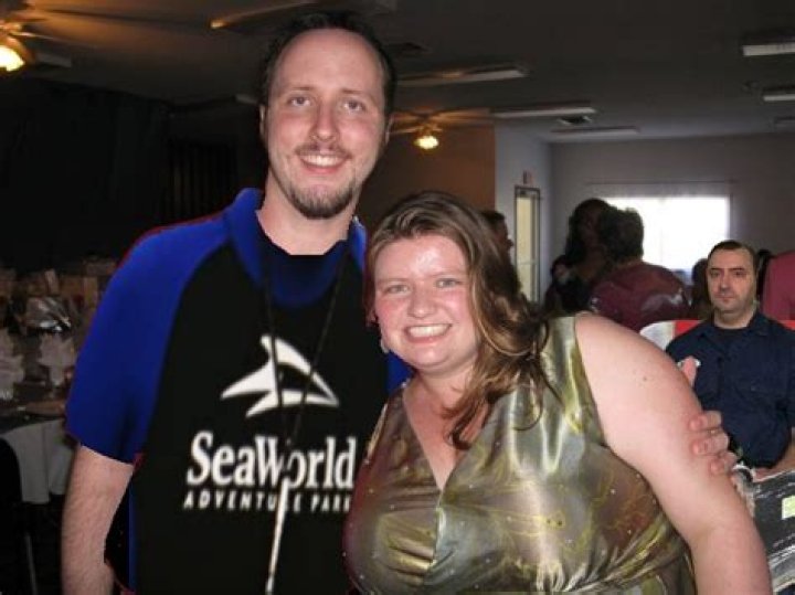 Doug Walker is Married to Wife: Robin Poage. Kids.