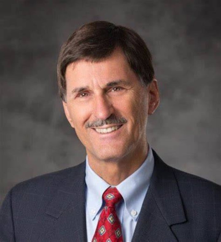 Dr. Charles Paul Conn Biography, Age, Parents, Siblings, Education, Married, Books, Salary, Net Worth & FAQs