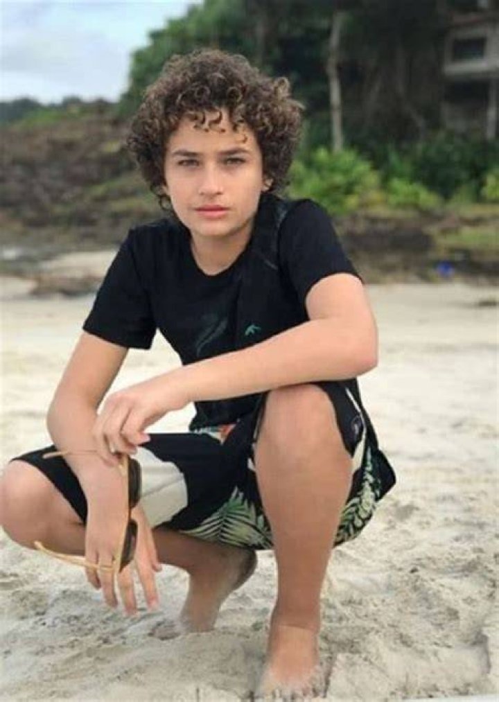 Elisha Henig Height, Weight, Net Worth, Age, Birthday, Wikipedia, Who, Instagram, Biography