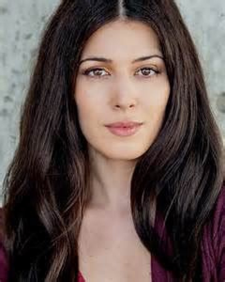 Elizabeth Tabish Height, Weight, Net Worth, Age, Wiki, Who, Instagram, Biography