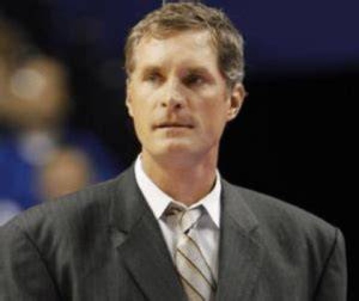 How Much Money Does Christian Laettner Make? Latest Christian Laettner Net Worth Income Salary