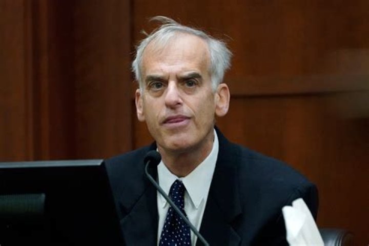 
How Old Is Dr David Spiegel? Board-Certified Psychiatrist From Virginia Theory On Johnny Deep Trial 