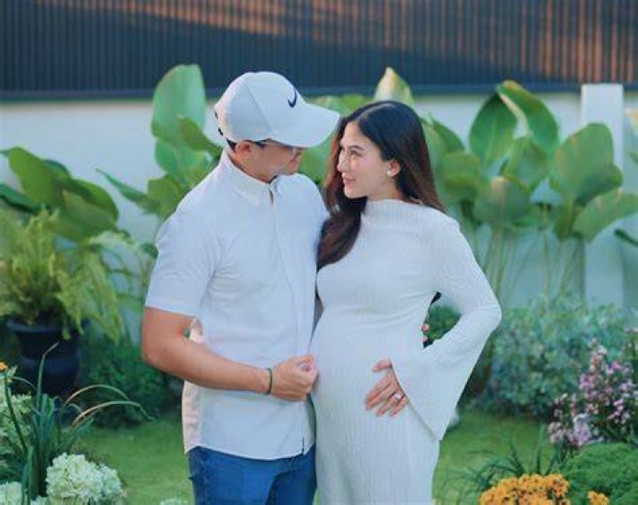 
Is Alex Gonzaga Pregnant? Who is Alex Gonzaga? 