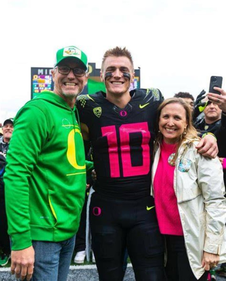 Is Bo Nix Married? Bo Nix Wiki, Age, Height, Weight, Family, Net Worth And More