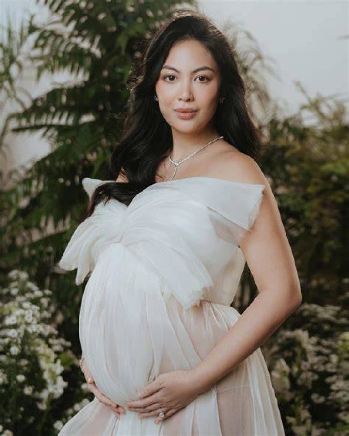 
Is YouTuber Dominique Cojuangco Pregnant? Everything To Know 