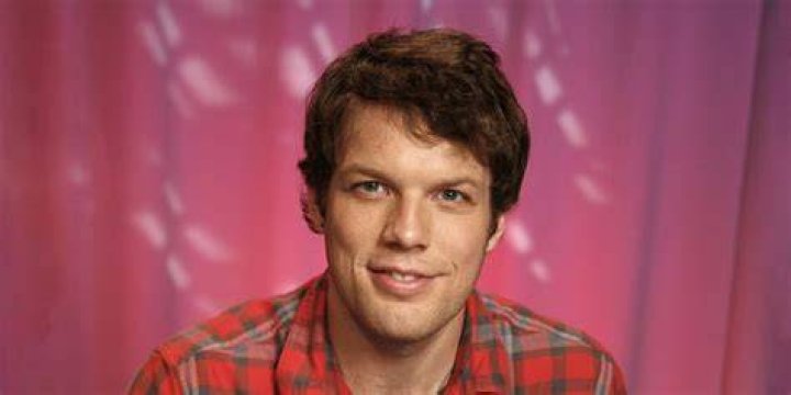 
Jake Lacy’s Biography: Net Worth, Wife, Children, Height 