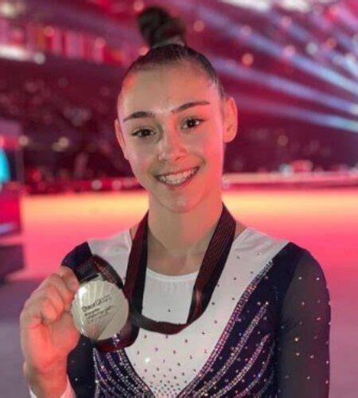 
Jennifer Gadirova Height, Weight, Net Worth, Age, Birthday, Wikipedia, Who, Nationality, Biography 