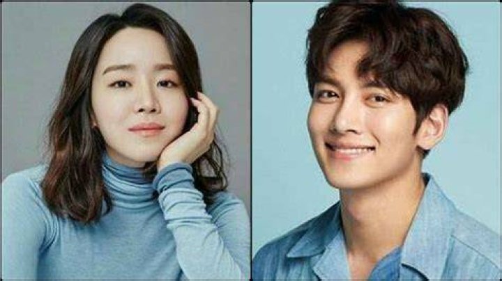 
Ji Chang-wook and Shin Hye-sun are reportedly in talks to star as leads in the new fantasy drama Welcome to Samdalri 