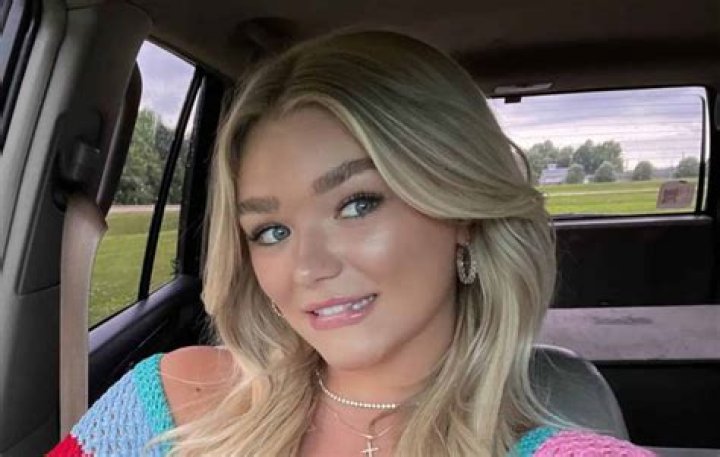 Katie Sigmond Height, Weight, Net Worth, Age, Birthday, Wikipedia, Who, Nationality, Biography