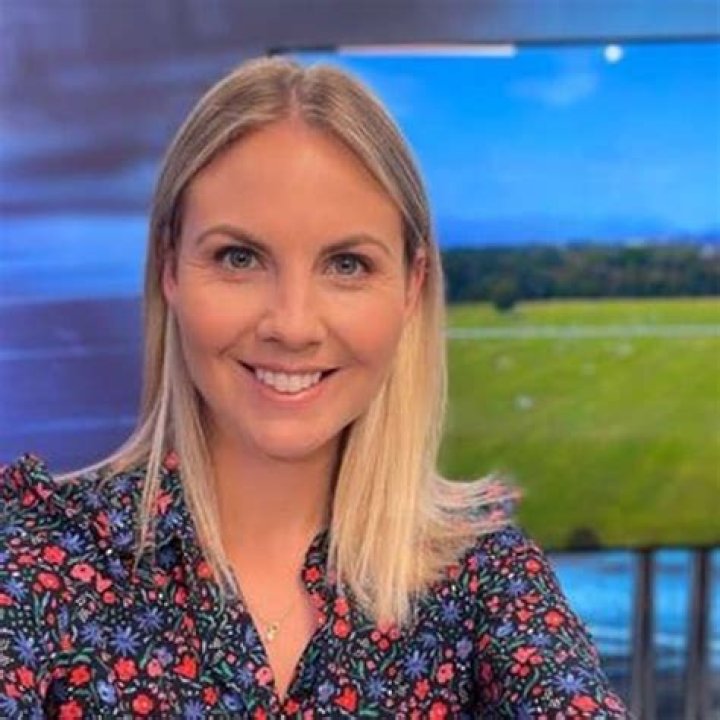 Kelli Cook Bio, Wiki, Age, Height, Family, Husband, WMC-TV, Channel 5, and Net Worth.