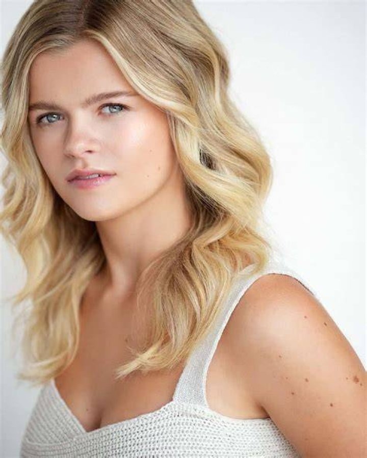  Lauren Mcnamara