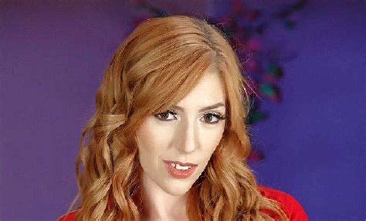 Lauren Phillips Net Worth 2023 | How Rich Is She | Salary Income And Sponsorship