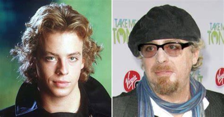 Leif Garrett Wife: Is American Singer Married? Dating History And Relationship Timeline