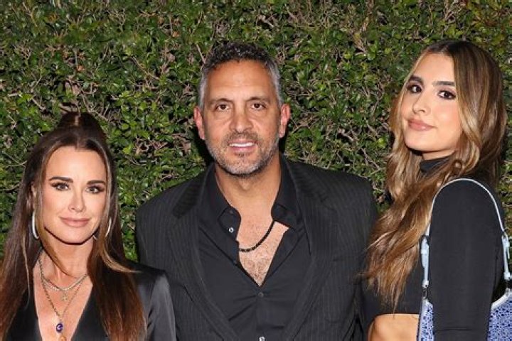 
Mauricio Umansky Children: Sophia, Portia And Alexia Umansky Age Gap Explored 