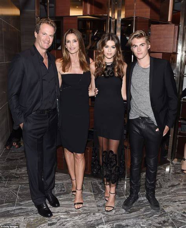 Meet Cindy Crawford’s Niece Lark Skov On Claim To Fame