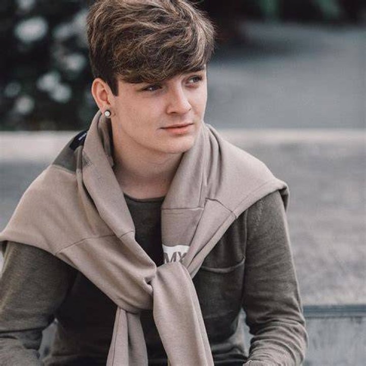 Nick Bean (Youtuber) Wiki, Bio, Age, Height, Weight, Affair, Dating, Net Worth, Career, Facts