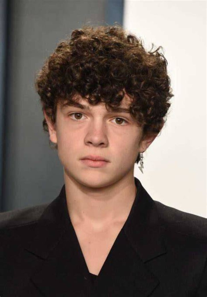 Noah Jupe biography, age, height, girlfriend, movies, is he gay?