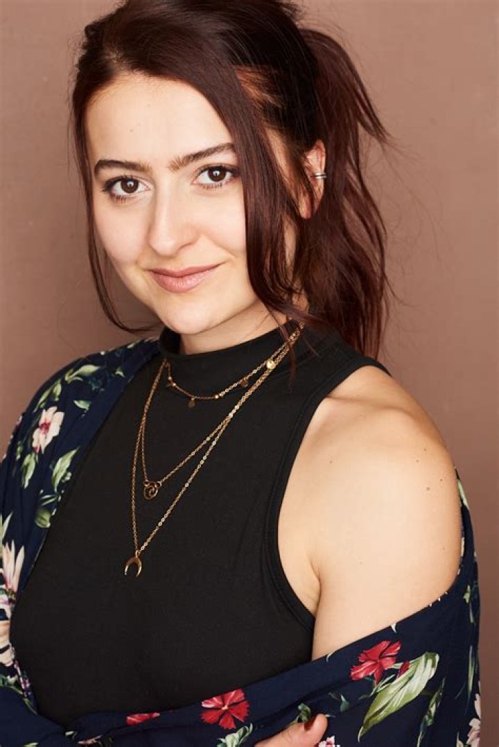 Olivia Castanho: Meet The Sexify Actress On Instagram