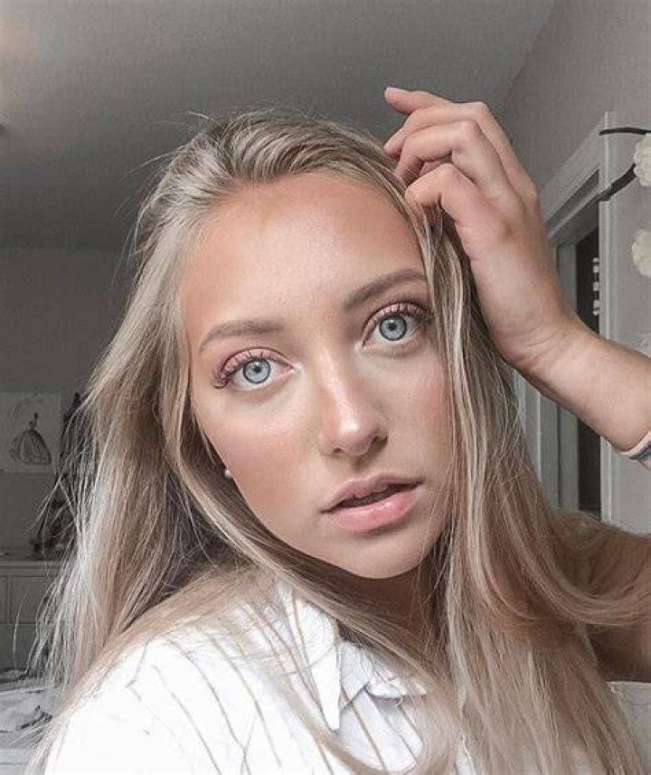 
Paige Layle (TikTok Star) Biography, Age, Boyfriend, Height, Net Worth 