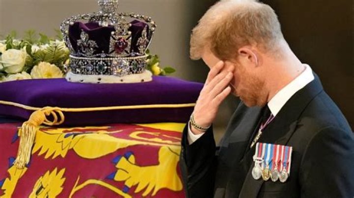 
Prince Harry Cries During Queen Elizabeth’s Service Alongside Meghan Markle, Prince Willam And Kate Middleton 