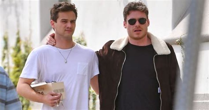 Richard Madden; Is He Gay or Bi? His Sexuality and Dating Life