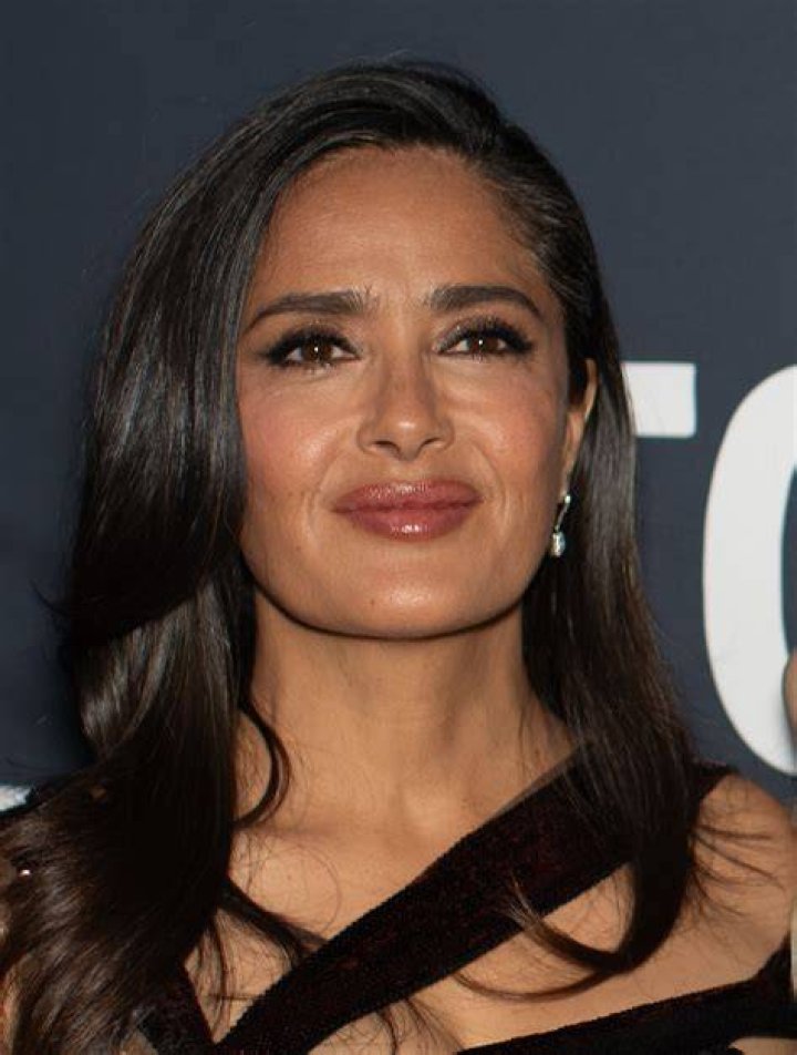 Salma Hayek (Actress) Bio, Wiki, Age, Height, Parents, Husband, Net Worth, Children