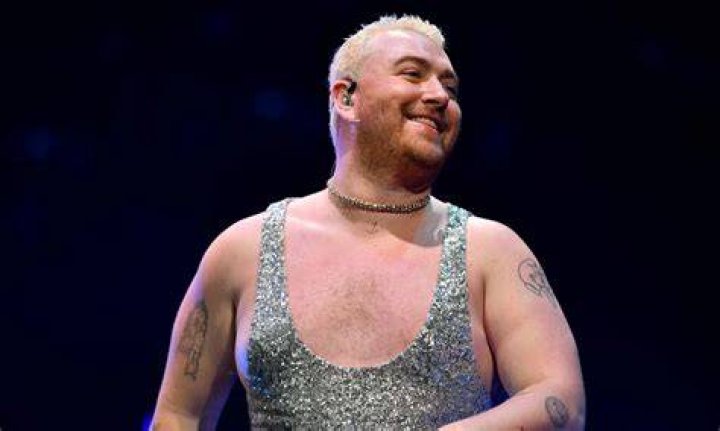 
Sam Smith Perfect Photo – Singer Ignites Body Image 