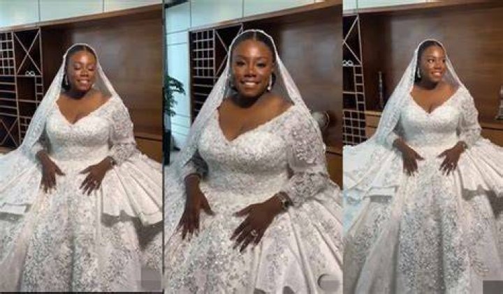 
So She Can Be This Beautiful? – Netizens React To Video Of Teni In A Wedding Gown 