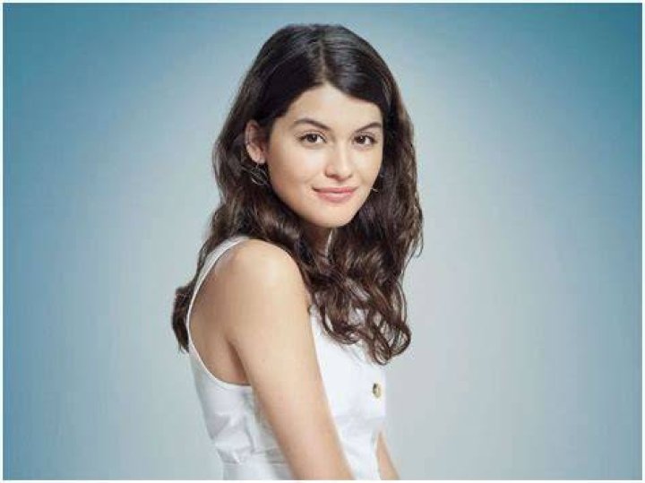 Sofia Black-D’Elia Height, Weight, Net Worth, Age, Birthday, Wikipedia, Who, Nationality, Biography