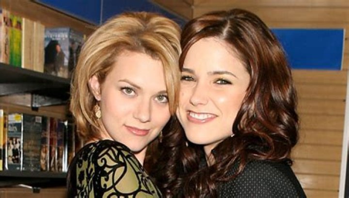 
Sophia Bush gushed about One Tree Hill costar Hilarie Burton in latest post 