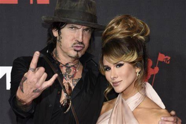 
What Does Tommy Lee Do For A Living? Everything On Hannah Hollis Partner 