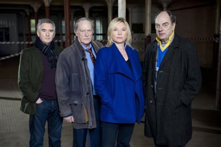 When did Amanda Redman leave New Tricks?