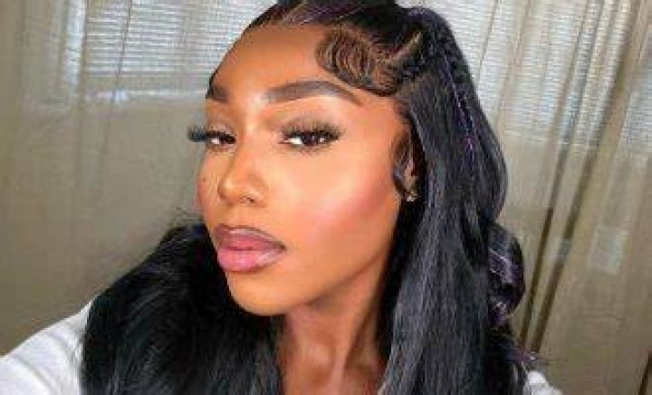 
Whitney Adebayo Height, Weight, Net Worth, Age, Birthday, Wikipedia, Who, Instagram, Biography 