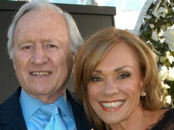 
Who Are Andrew Peacock Children? Details To Know About His Family 