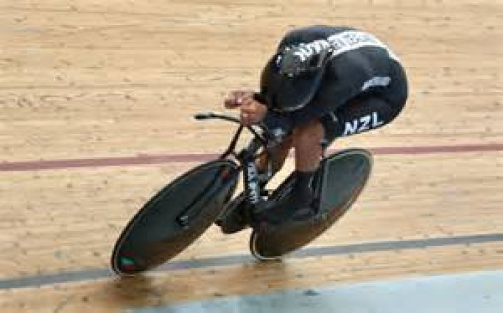 
Who Are Cyclist Bryony Botha Parents? Third-Fastest 3000m Individual Pursuit Female 
